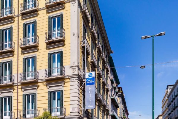 Best Western Hotel Plaza Baai Van Napels