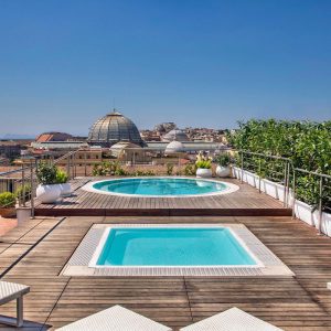 8 daagse vliegvakantie naar Renaissance Mediterraneo in napels, italie